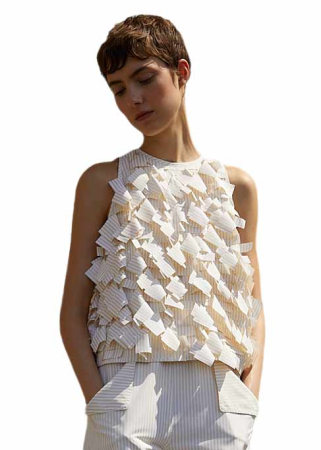 ULI SCHNEIDER, ausgefallenes Capri-Top mit Lasercut-Details