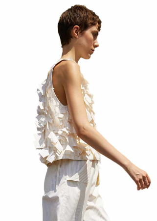 ULI SCHNEIDER, ausgefallenes Capri-Top mit Lasercut-Details