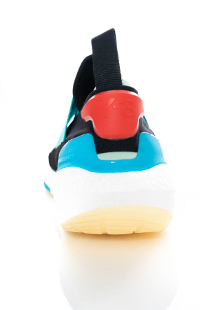 adidas Y-3, Ultraboost 22 mit hoher Sohle