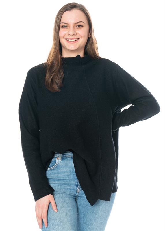 Alena Linsenboll - Store Manager / Customer Service / Accounting